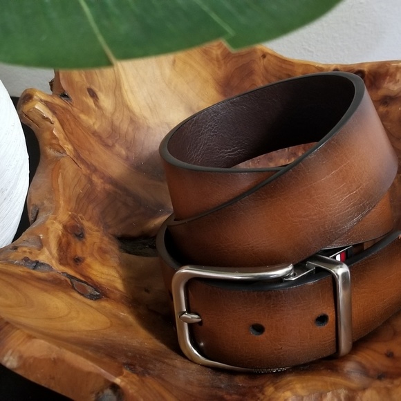 Tommy Hilfiger Reversible Belt - Picture 3 of 4